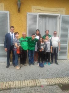 Nove persone in posa per la foto. Tra di loro ci sono il presidente Paolo Giordani e il segretario generale Valeria Rinaldi